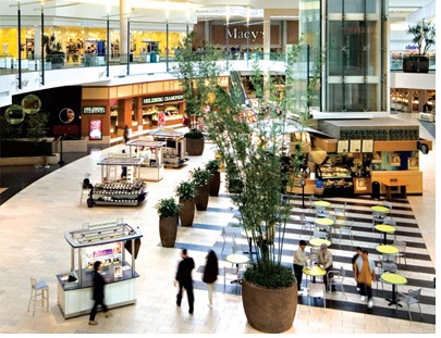 Thị trường mặt bằng bán lẻ đối mặt áp lực giảm giá