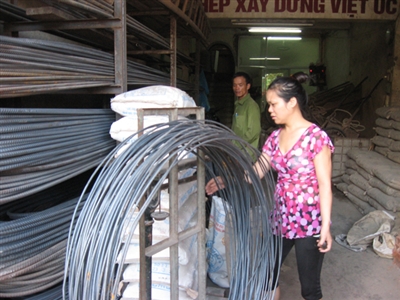 https://cafeland.vn/tin-tuc/3-13453-to-chuc-dau-tu-than-trong-voi-kha-nang-giam-lai-suat.html