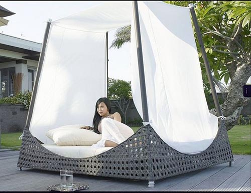 Những kiểu giường lý tưởng dùng ngoài trời