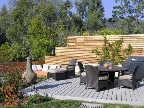 Bức tường xinh xắn làm đẹp không gian ngoài trời