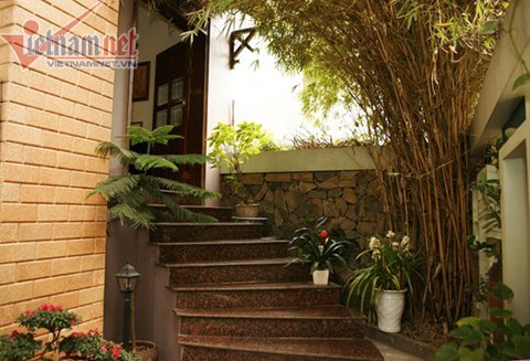 Biệt thự triệu đô của chân dài Andrea tại VN