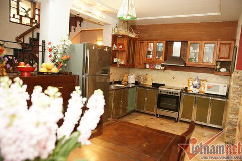 Biệt thự triệu đô của chân dài Andrea tại VN