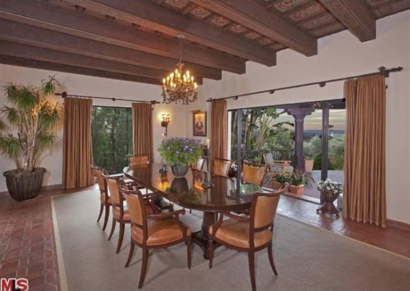 Biệt thự xa hoa của diễn viên hài David Hyde Pierce 