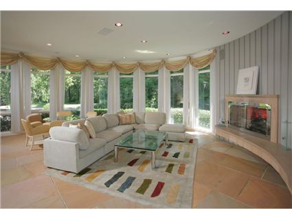 Ghé thăm New Jersey tưởng nhớ Diva huyền thoại