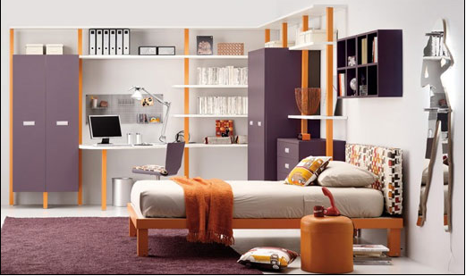 Sử dụng kệ treo tường ấn tượng trong nhà