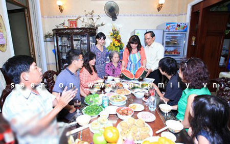 Ghé thăm biệt thự lộng lẫy của Hoa hậu quý bà Kim Hồng