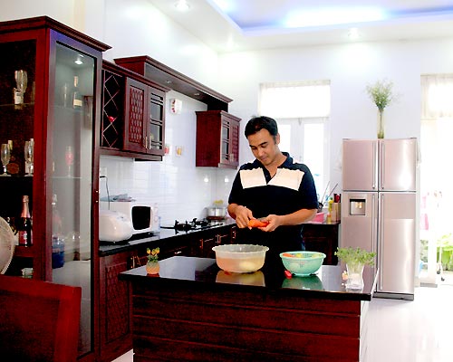 Thăm tổ ấm của Quyền Linh