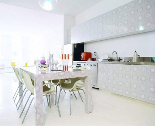 Thiết kế căn bếp trắng sáng