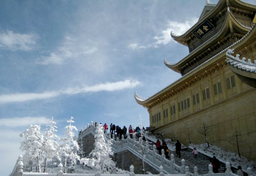 'Bồng lai tiên cảnh' trên đỉnh núi Nga Mi