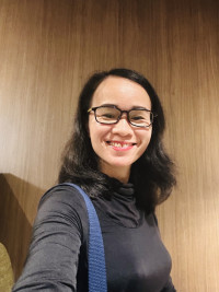 Ms. Luân