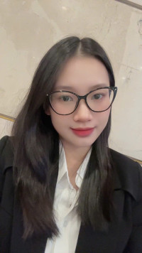 Đinh Thu Hằng