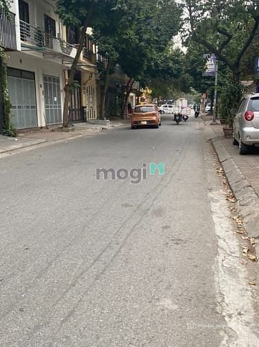 Biệt thự: Cho thuê nhà liền kề  Làng Việt Kiều Châu Âu, Mỗ Lao 80m, 4,5T, 23tr