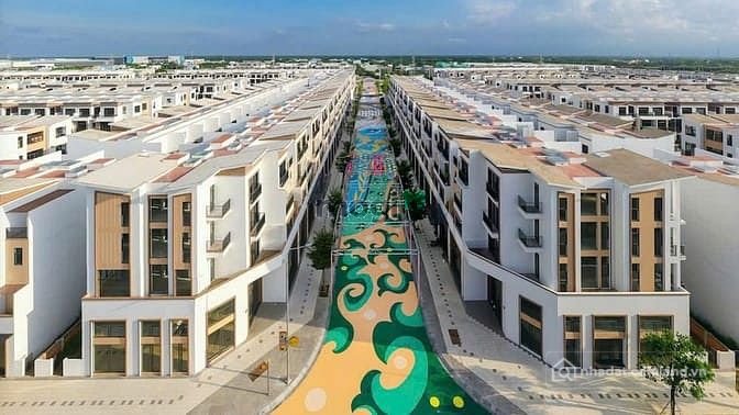 Bán nhà riêng: Bán gấp shophouse T&T Millenia City Long Hậu, mặt tiền đường đôi