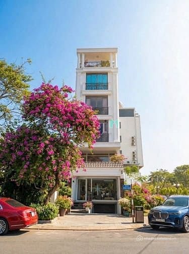 Bán biệt thự: Bán Mặt tiền 6 tầng Trương Văn Bang- Thạnh Mỹ Lợi DT 102.5m2 giá 3