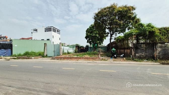 Bán đất thổ cư: Bán đất mặt tiền đường số 8 , ngay trường công thương. PTNPB. Q9