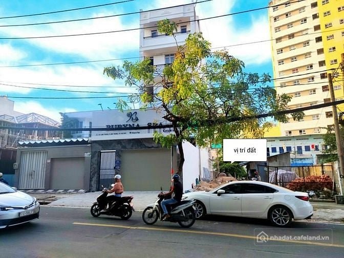 Bán nhà riêng: Bán Mặt tiền Linh Trung Thủ Đức , ngang 9m DT :  538m2. Giá 41 tỷ