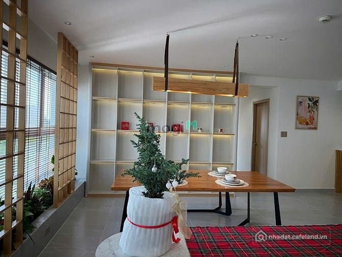 Bán căn hộ chung cư: Bán CHCC Happy Valley, DT 135m2, TK 3 phòng ngủ, 2 toilet, 