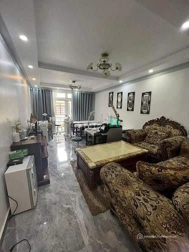 Bán nhà riêng: Bán nhà đẹp mới 3 lầu, mặt tiền KD Nguyễn Lương Bằng trung tâm Đà