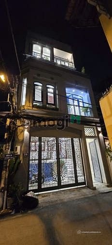 Bán nhà mới góc 2MT Trần Hữu Trang Phú Nhuận, 6x13m, Hầm, Thang máy