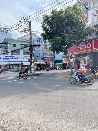 Bán nhà riêng: Mặt tiền Trần Thái Tông Phường 15 Tân Bình Diện tích 8x18m giá 15