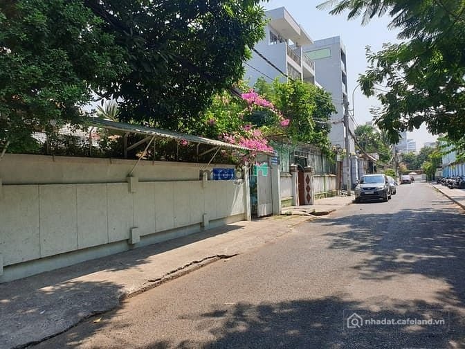 Bán biệt thự: Khuôn Đất 14.5x26 Nằm Trong Khu Biệt Thự Phường 12 Quận 10