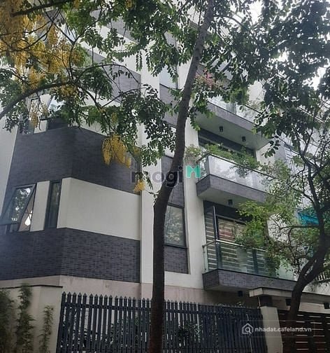 Bán nhà phố dự án: Liền kề phân lô KĐTM Nghĩa Đô - 70m2 - 6 Tầng TM - MT 5m - 24