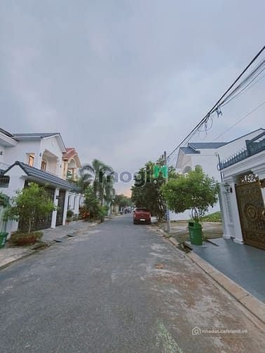 Bán biệt thự: SOS - 321M2 - Khu Biệt Thự VIP - KDC Hồng Long - Ngang Khung 10m