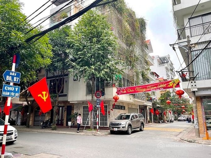 Bán biệt thự: Phân Lô quân đội 918 Sân golf Lô góc Vỉa hè DT 75m2 mt 5m