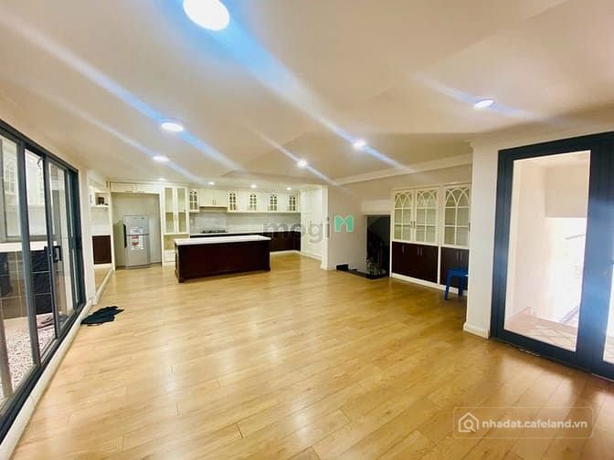 Bán nhà phố dự án: Biệt Thự Góc Đẹp 2 MTNB Bình Phú 1- 9x17m 4 tầng KẾ BÊN UB