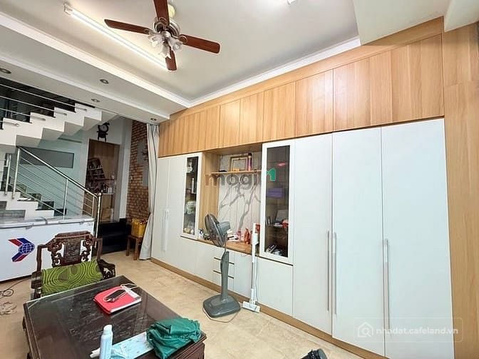 Bán biệt thự: Nhà mặt tiền Phường 4 Quận Tân Bình, 76m2, 5 tầng btct, nhỉnh 12 t