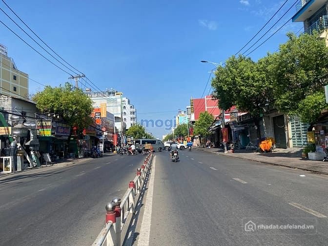 Bán biệt thự: Nhà cần bán nhanh MTKD đường Lê Văn Qưới, Dt: 7.6m x 30.6m, Giá: 2