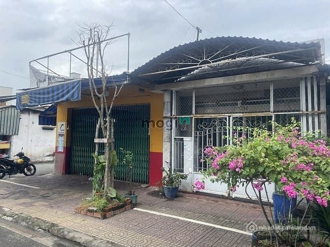 Bán nhà phố dự án: Chính chủ gửi bán lô góc 2 MT - Đường số 10, Phước Bình, TP.T