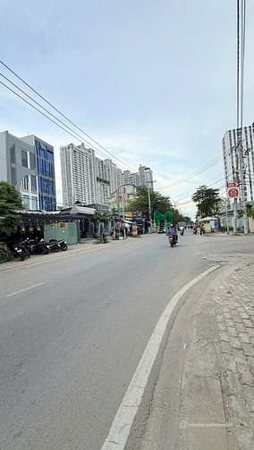 Bán nhà phố dự án: Nhà mặt tiền đường Hoàng Quốc Việt, Quận 7. 6*32 hơn 21 tỷ. K