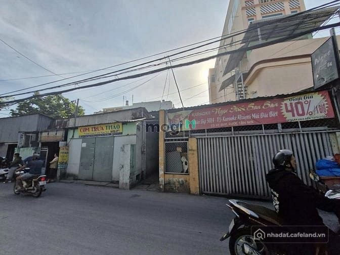 Bán biệt thự: Bán Khuôn Đất Lớn- Lê Văn Thịnh ,Cát lái . Quận 2 (15.3x28) CN:430