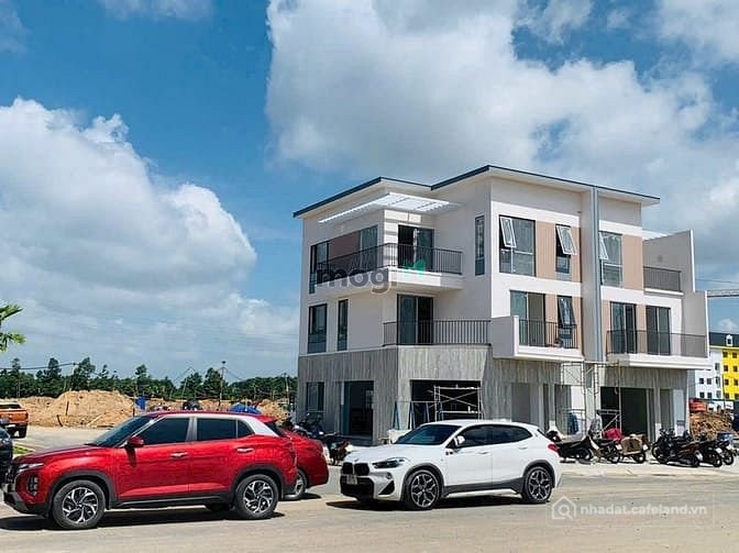 Bán biệt thự: Nhà Phố Thương Mại Mặt Tiền Đường Lê Lai Chỉ 2 tỷ 500tr Nhận Nhà