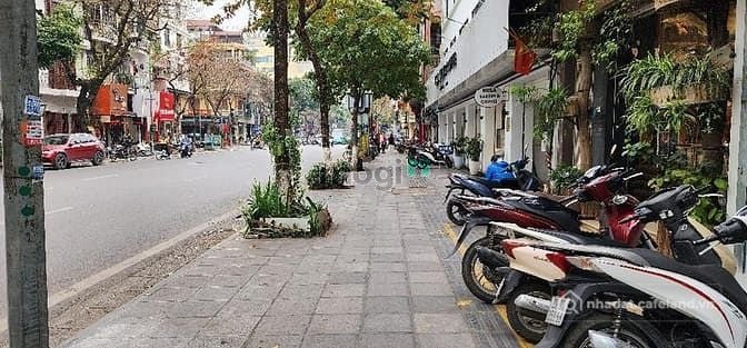 Bán nhà riêng: Bán mặt phố Nguyễn Thái Học - vỉa hè rộng - kinh doanh- 50m- 5T -