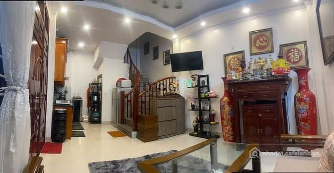 Bán nhà riêng: Bán Nhà Ngõ 201 Phúc Lợi 33m² x 5 tầng, Đầy Đủ Nội Thất - 2.6 Tỷ.