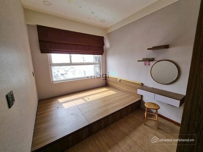 Bán căn hộ chung cư: Bán căn hộ Hoàng Kim Thế Gia, DT 62m2, 2PN, có NT, giá 2.9 