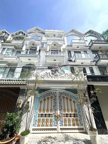 Bán nhà riêng: Nhà Phố hiện đại đường thông 6m 1979 Huỳnh Tấn Phát Khu dân cư dâ