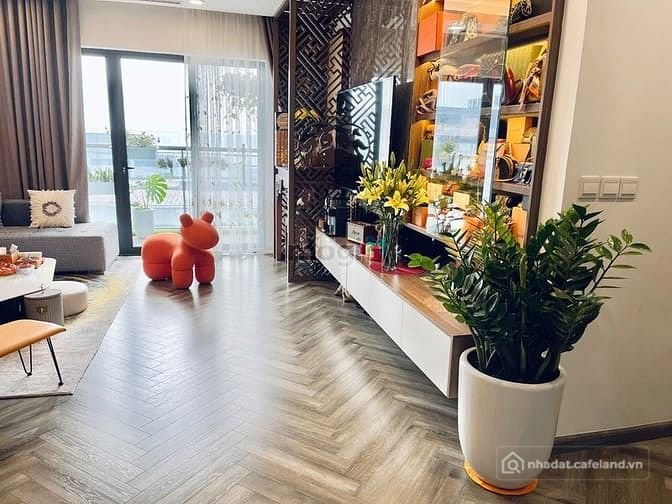 Bán căn hộ chung cư: Chính Chủ Bán CH Golden Park DT 98m 3PN Full NT SĐCC 10 tỷ 