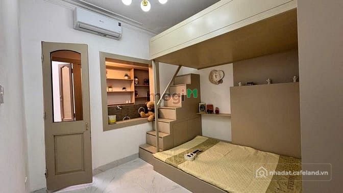 Bán căn hộ chung cư: Tập thể Lê Thánh Tông_Hoàn Kiếm_sổ to_3pn 3wc full nt chỉ 