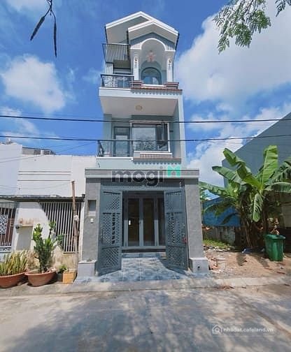 Bán nhà riêng: Bán Nhà 3 Tầng Hẻm Xe Hơi 5m Đường Số 8 Gần Vinhomes Grand Park -