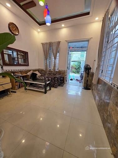 Bán nhà HÒN CHỒNG sát biển DT110m2-2PN-Vĩnh Phước-Nha Trang- chỉ 4ty9