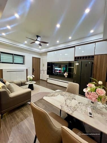 Bán căn hộ chung cư: CĂN HỘ 3PN đẹp nhất CT2 Bắc Linh Đàm - lô góc - view công v