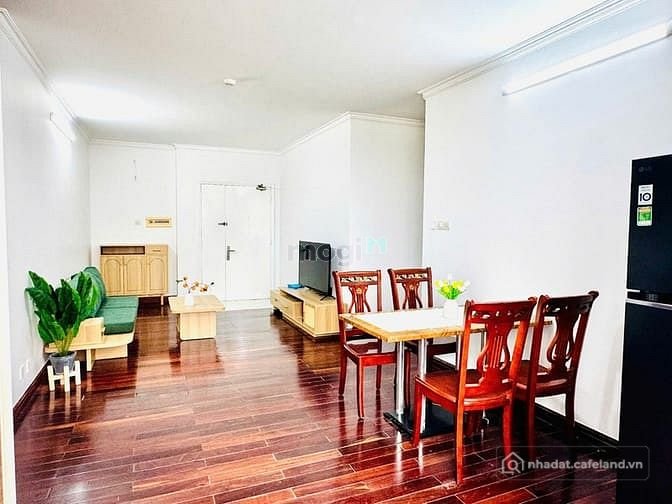 Bán căn hộ chung cư: Mình cần bán căn hộ chung cư Central Garden ngay mặt tiền V