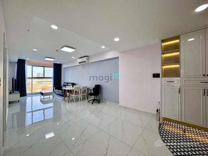 Bán căn hộ chung cư: Bán căn hộ 2 phòng ngủ Scenic Valley 2 có ô xe tầng trung g