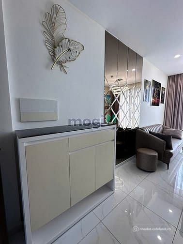 Bán căn hộ chung cư: Bán căn hộ D'Lusso – 2PN tầng cao, sân vườn riêng 25m2 - Gi