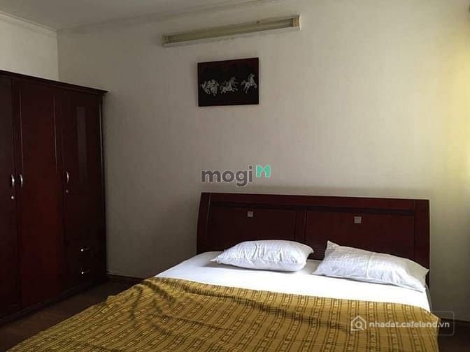 Bán căn hộ chung cư: Bán căn hộ chung cư Central Garden Quận 1 giá 5.1 tỷ/căn 2p