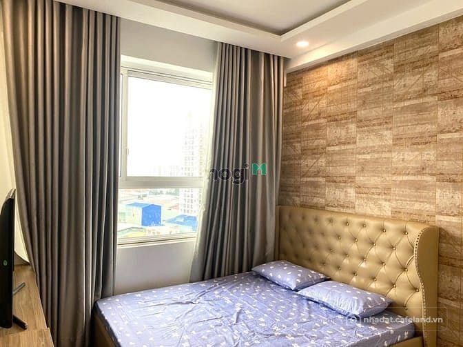 Bán căn hộ chung cư: Bán căn hộ 8x Plus, DT 83m2, 2PN, có NT, giá 2.9 tỷ