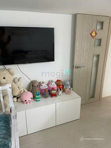 Bán căn hộ chung cư: Bán rẻ căn Hưng Vượng 1 , 2pn,2wc giá 3.1 tỷ , lầu 2 , DT: 